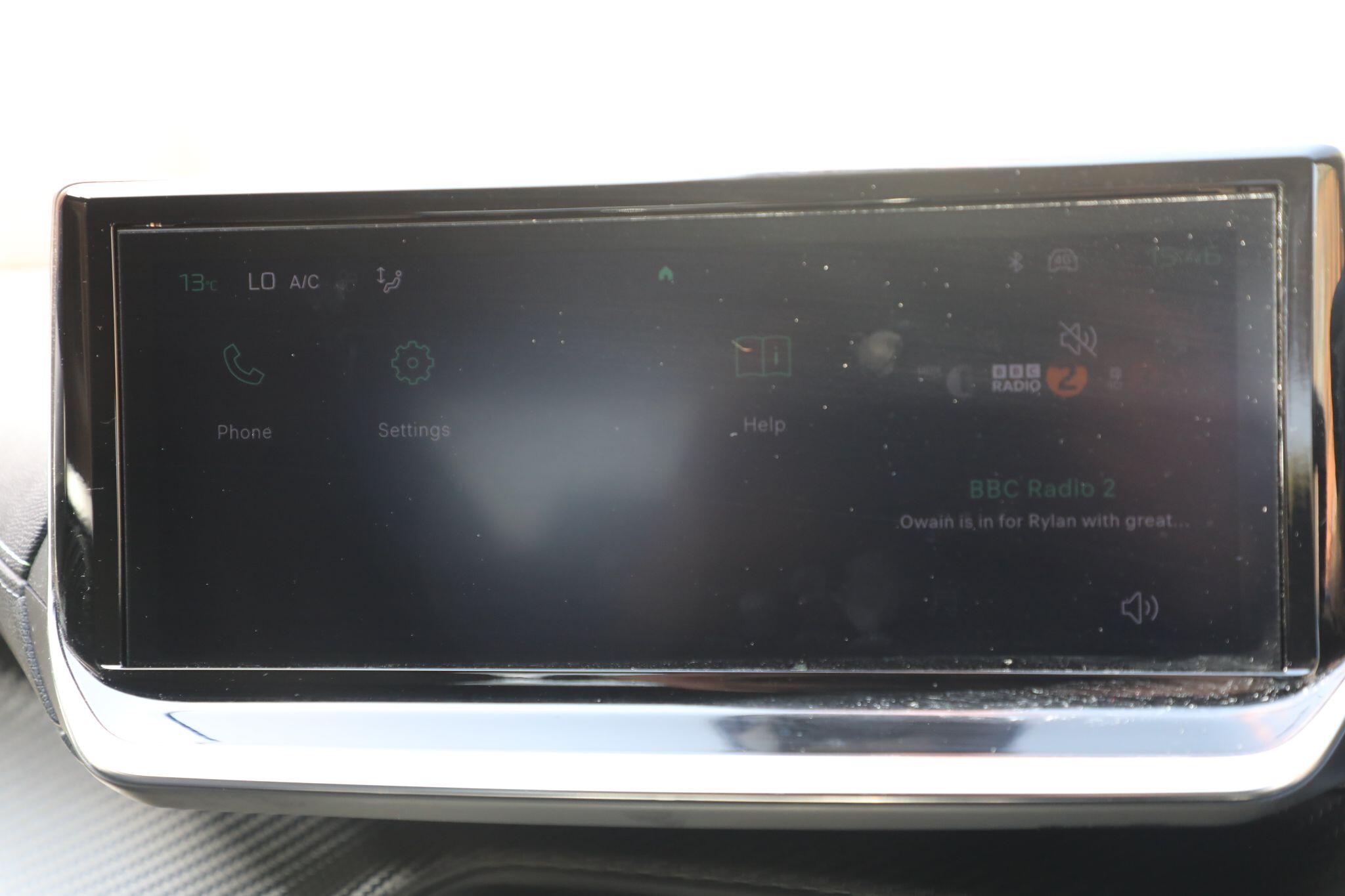 Large vehicle image